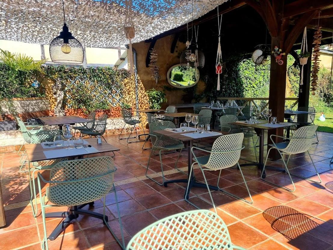 Hotel Restaurant Du Commerce Estang Екстер'єр фото